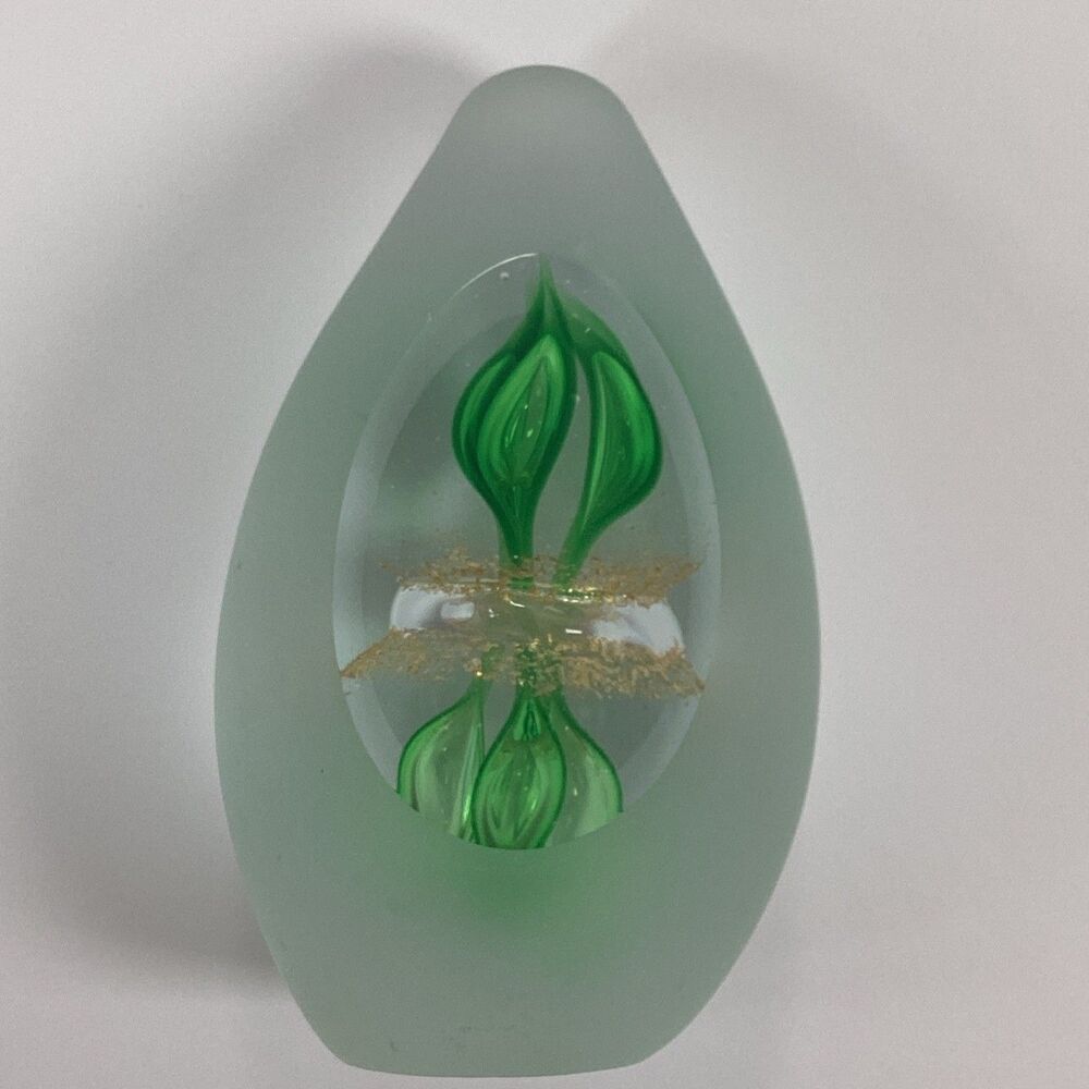 Vtg Beautiful Studio Frosted Art Glass Cutaway View Egg Shape Paperweight Green